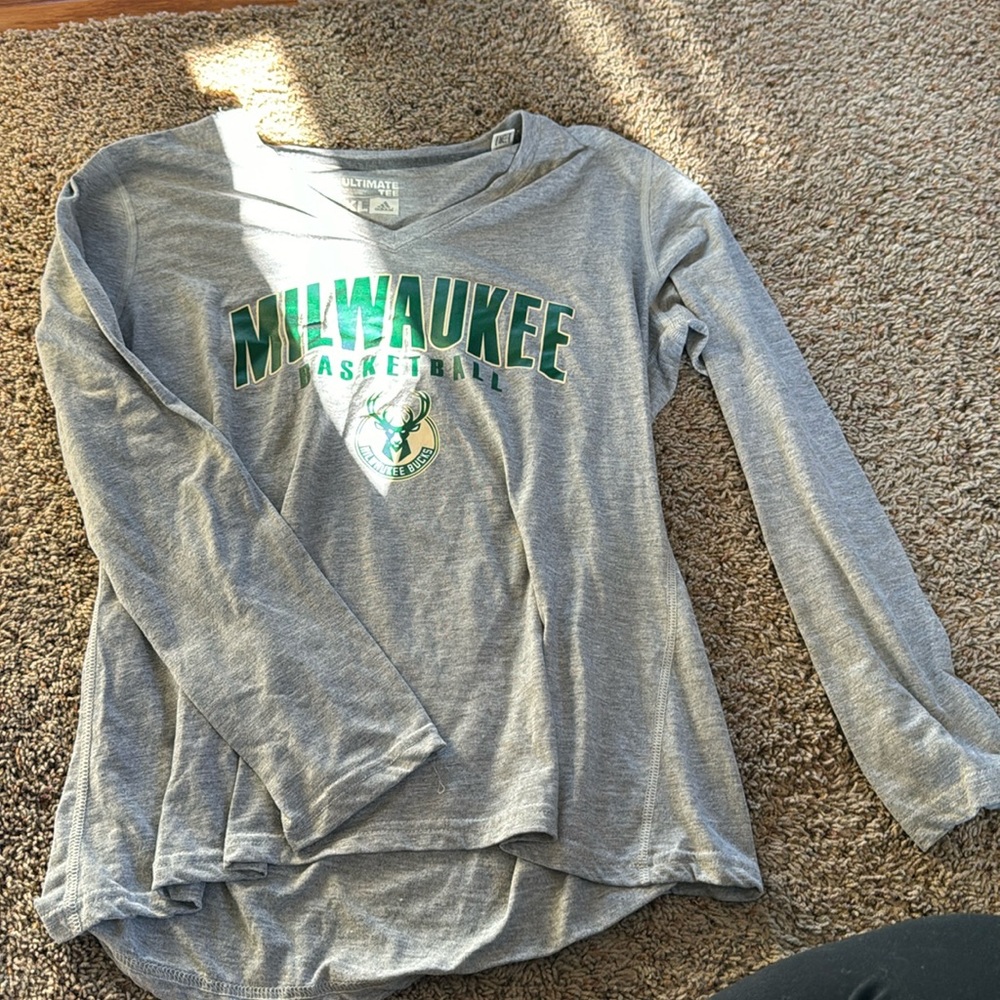 Milwaukee bucks long sleeve